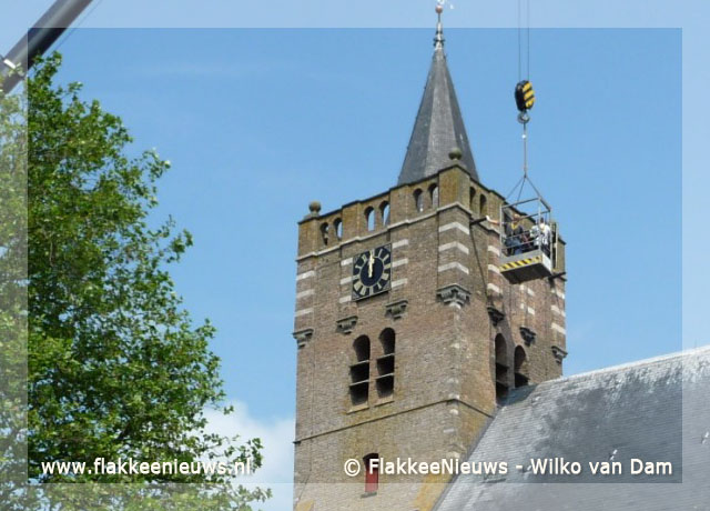 Foto behorende bij Kerktoren Nieuwe-Tonge weer bij de tijd