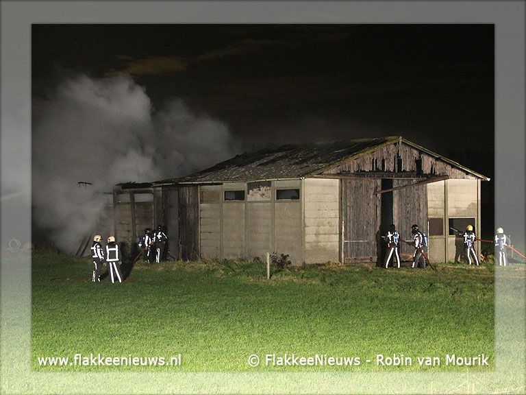 Foto behorende bij Schuur afgebrand in polder Sommelsdijk