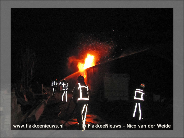 Foto behorende bij Brand in schuur Sommelsdijk