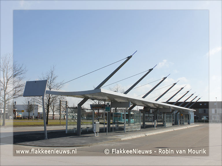 Foto behorende bij Officiële opening busstation Oude-Tonge