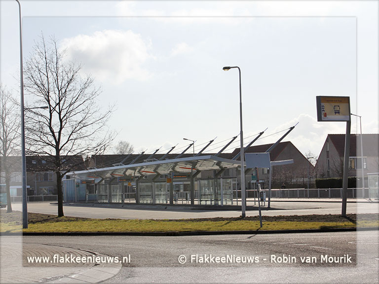 Foto behorende bij Officiële opening busstation Oude-Tonge