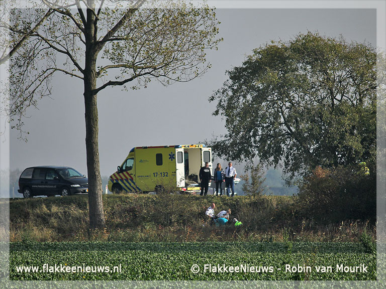 Foto behorende bij Motorrijder gewond nabij Herkingen