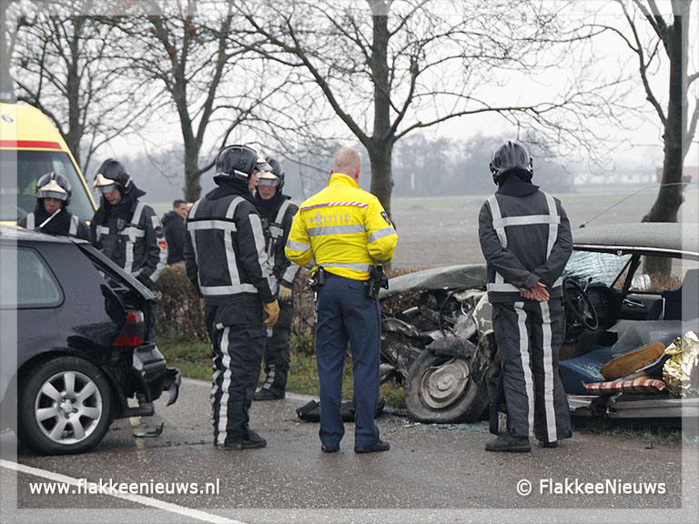 Foto behorende bij Twee gewonden bij aanrijding Langeweg Ooltgensplaat