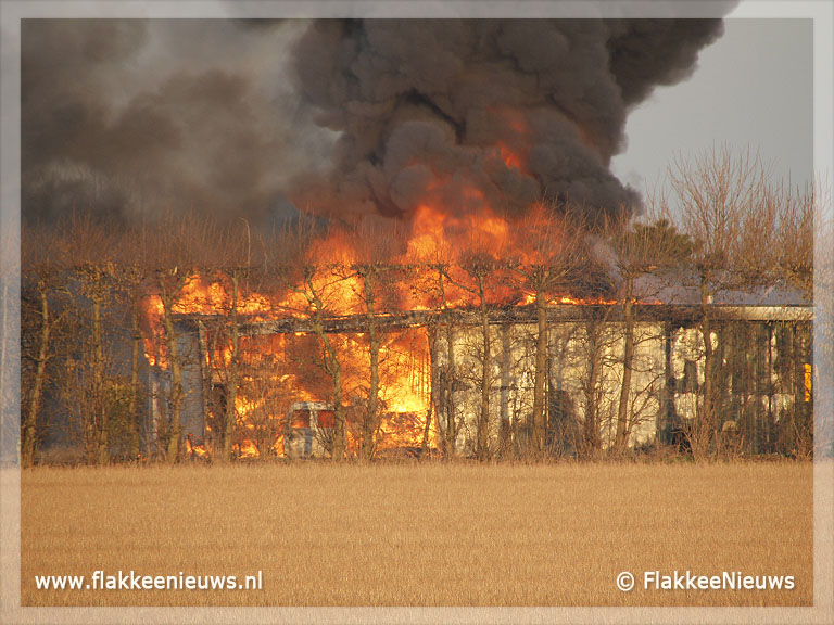 Foto behorende bij Schuur Melissant in vlammen opgegaan