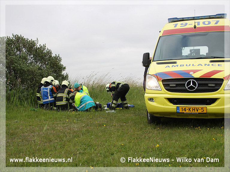 Foto behorende bij Kitesurfer gewond bij Grevelingendam