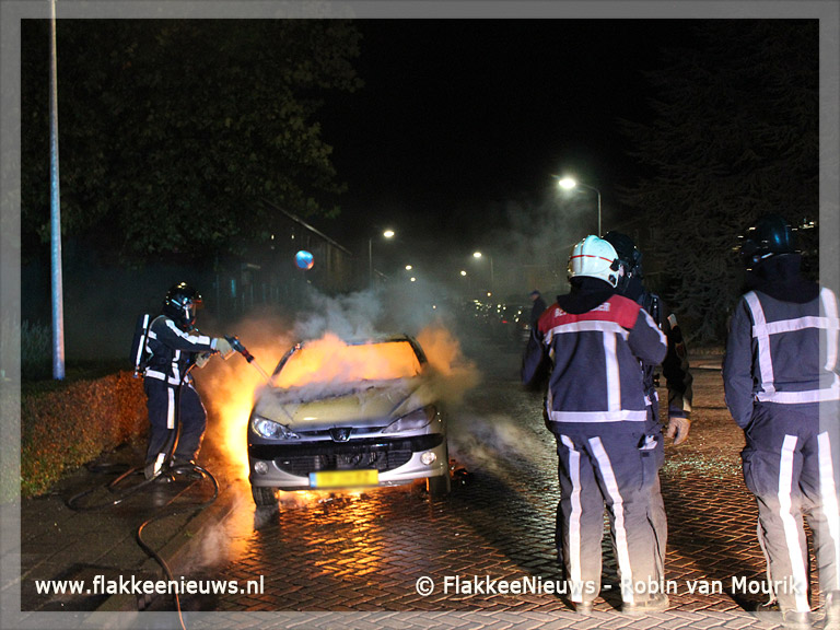 Foto behorende bij Autobranden in Sommelsdijk