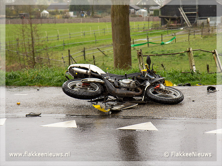 Foto behorende bij Twee gewonden bij aanrijding Sommelsdijk