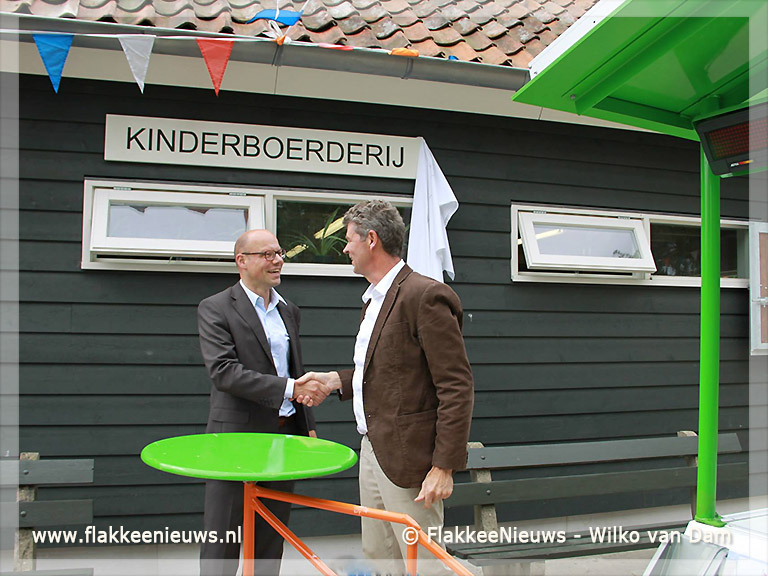 Foto behorende bij Kinderboerderij Hernesseroord feestelijk geopend