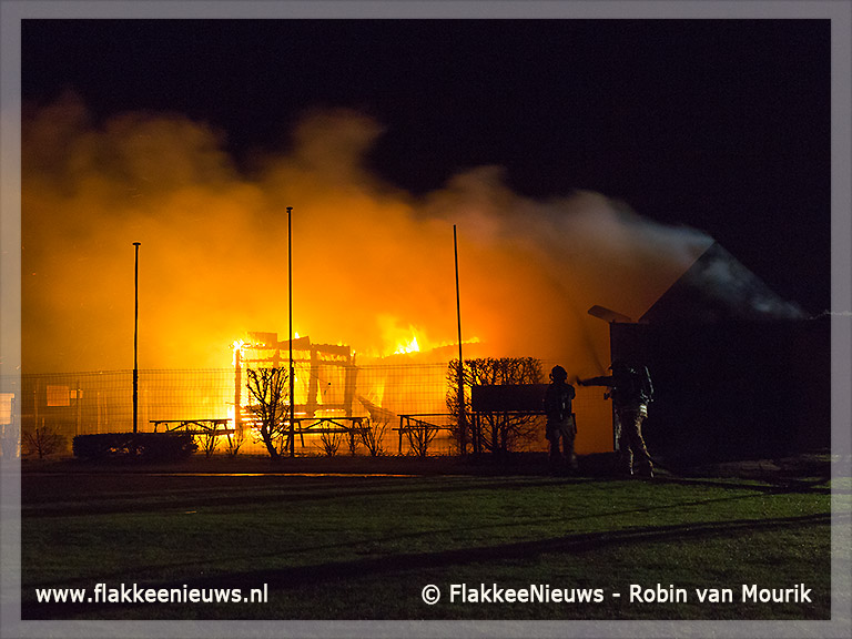 Foto behorende bij Gebouw modelvliegclub Middelharnis uitgebrand