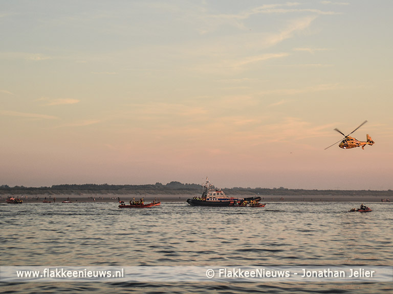 Foto behorende bij Succesvolle reddingsoefening op Ouddorpse strand