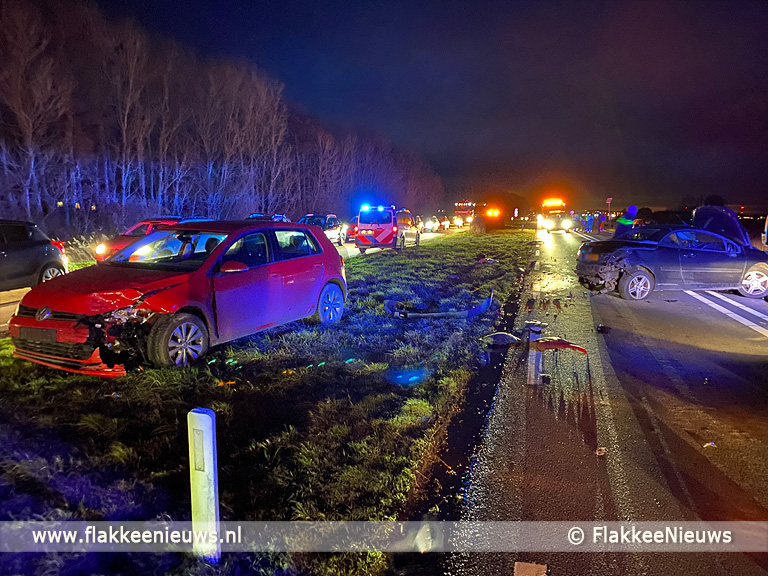 Foto behorende bij Verkeershinder op N215 Middelharnis door ongeval