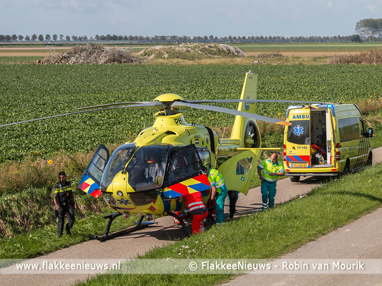 Foto behorende bij Traumaheli vliegt voor ongeval met fietser in polder Melissant