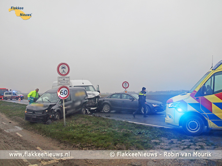 Foto behorende bij Ongeval met drie voertuigen op N215