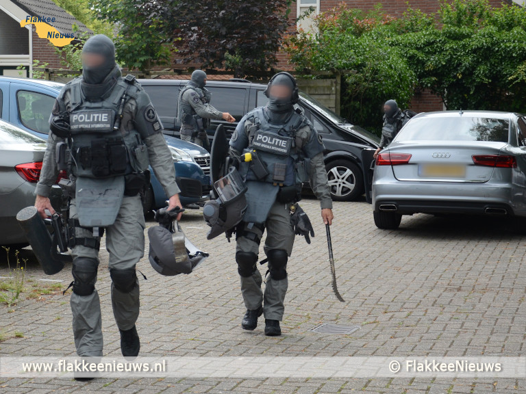 Foto behorende bij Straat in Dirksland ontruimd wegens explosiegevaar