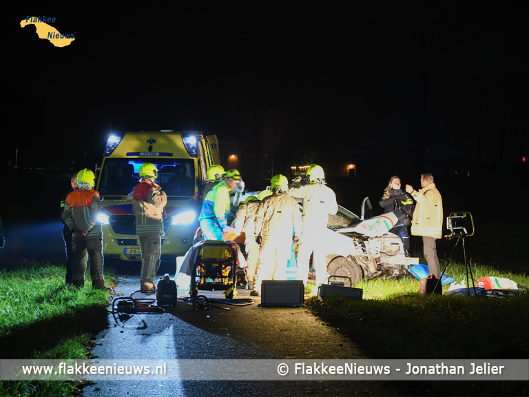 Foto behorende bij Bestuurder zwaargewond na ongeval in polder Middelharnis