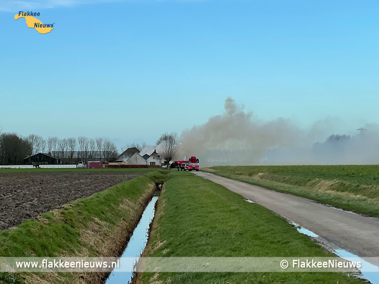 Foto behorende bij Grote brand in schuur bij Den Bommel