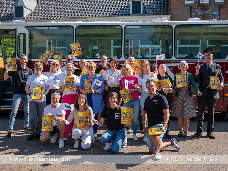 Jubilerende stichting TOF brengt nieuwe editie magazine en paspoort uit - FlakkeeNieuws Goeree-Overflakkee