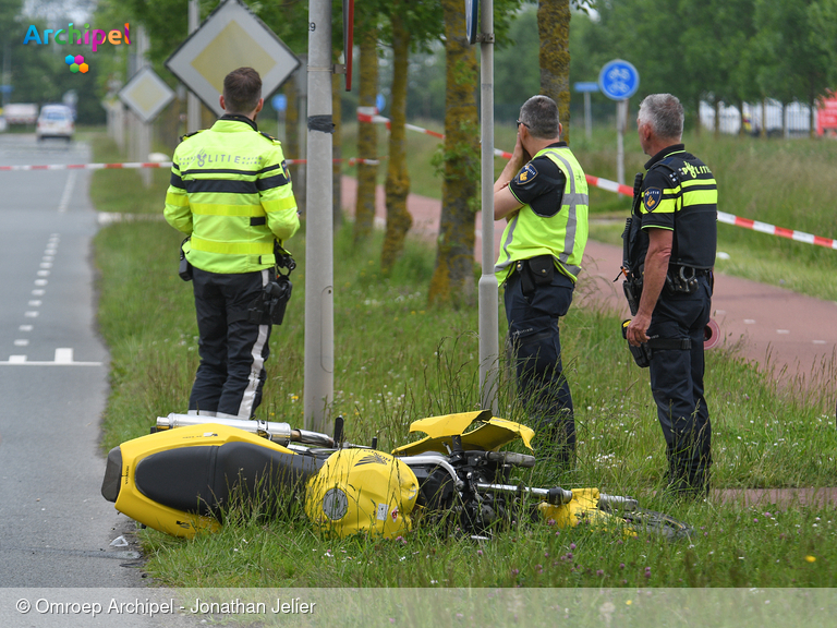 Foto behorende bij Motorrijder overleden in Middelharnis na ongeval