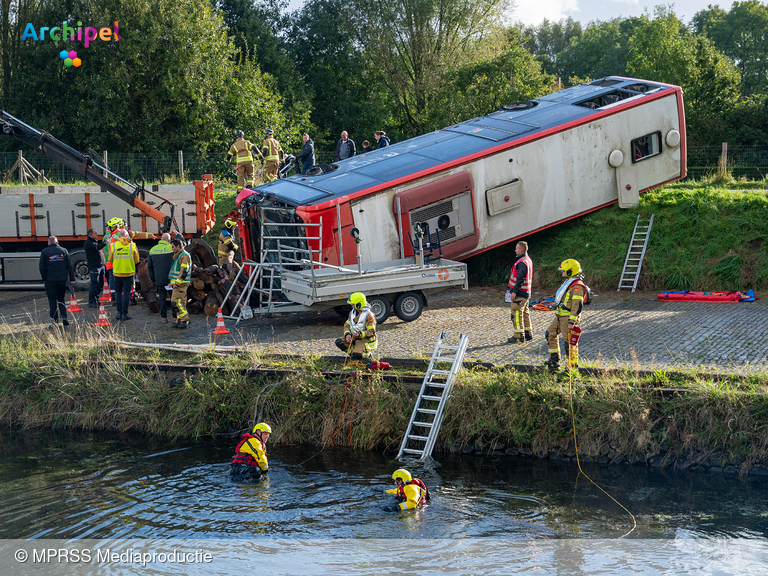 Foto behorende bij Grote brandweerwedstrijd met vele gewonden in Dirksland