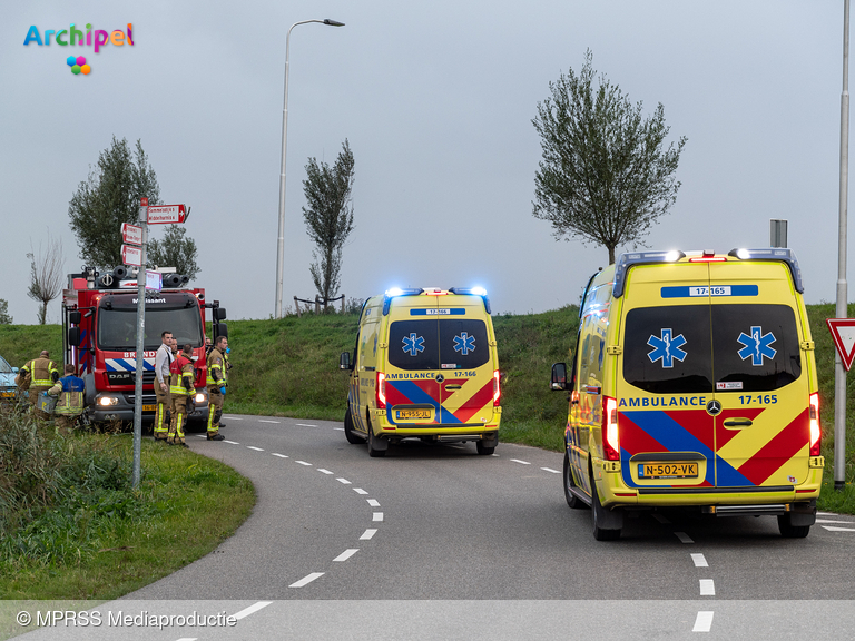 Foto behorende bij Zwaargewonde bij aanrijding tussen brommer en tractor