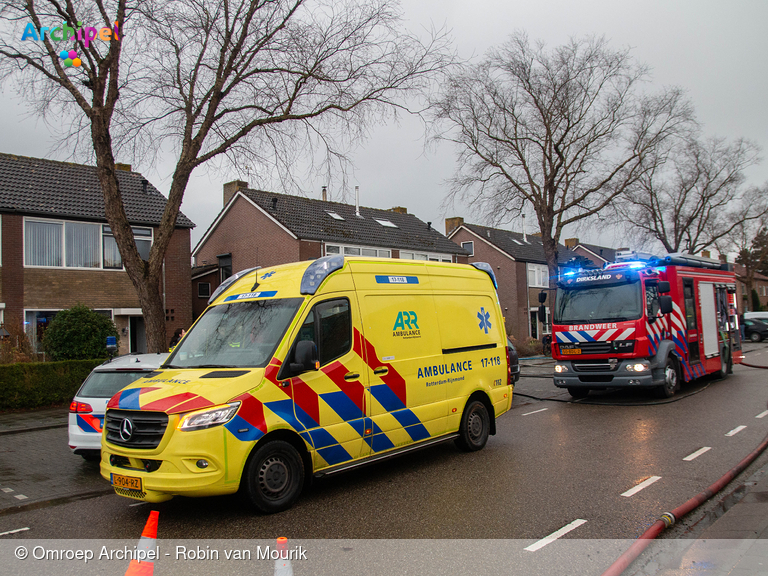 Foto behorende bij Persoon ernstig gewond bij brand in schuur Dirksland