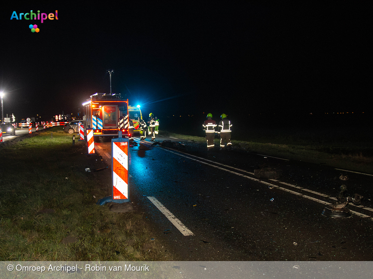 Foto behorende bij Auto over de kop door botsing met andere personenwagen