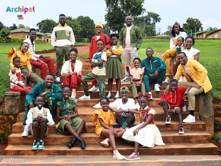 Wereldberoemd Watoto Kinderkoor treedt op in Sommelsdijk