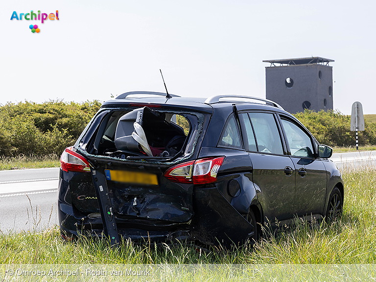 Foto behorende bij Drie gewonden bij ongeval N57 Brouwersdam