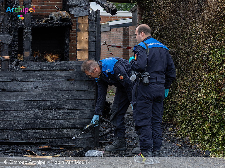 Foto behorende bij Grote rookwolk in Middelharnis door brand