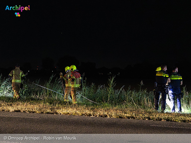 Foto behorende bij Automobilist slaat alarm na vreemde ontmoeting bij ongeval