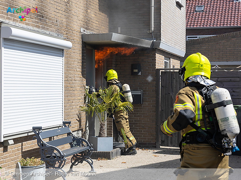 Foto behorende bij Korte uitslaande brand bij woning in Dirksland