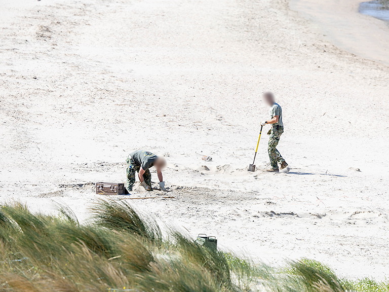 Foto behorende bij Ontploffing fosforbommen door EOD veroorzaakt natuurbrand 