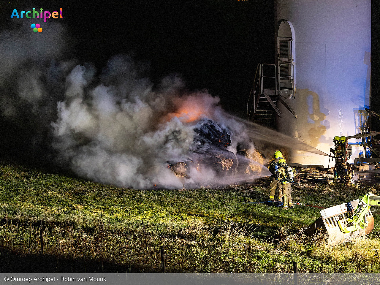 Foto behorende bij Hooibalenbrand in de polder van Herkingen