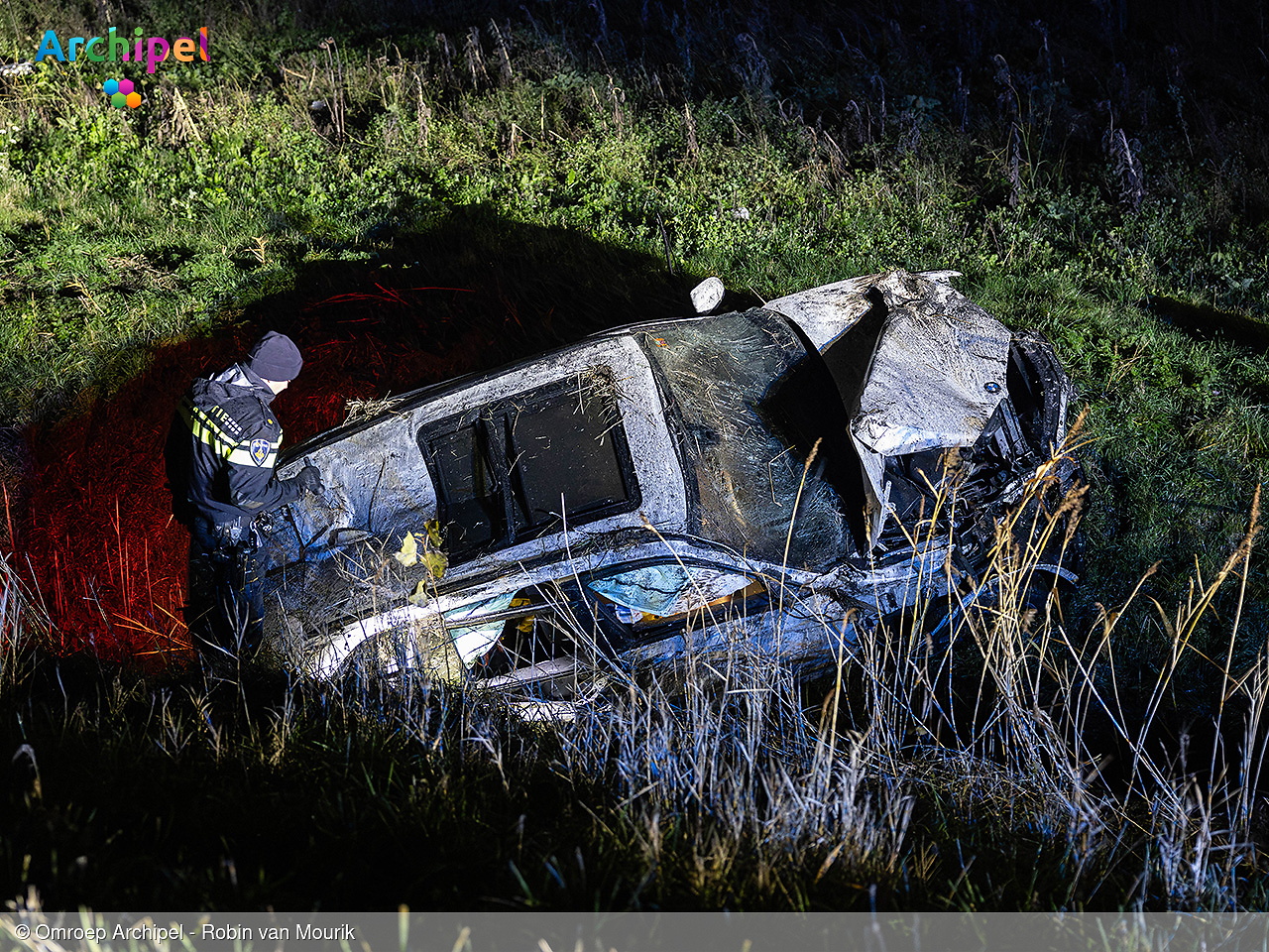 Foto behorende bij Automobilist belandt in sloot en blaast positieve alcoholtest