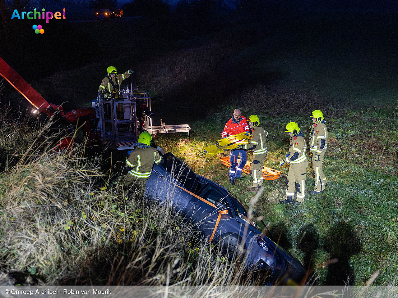 Foto behorende bij Automobilist rijdt van vernieuwde Oudelandsedijk bij Sommelsdijk