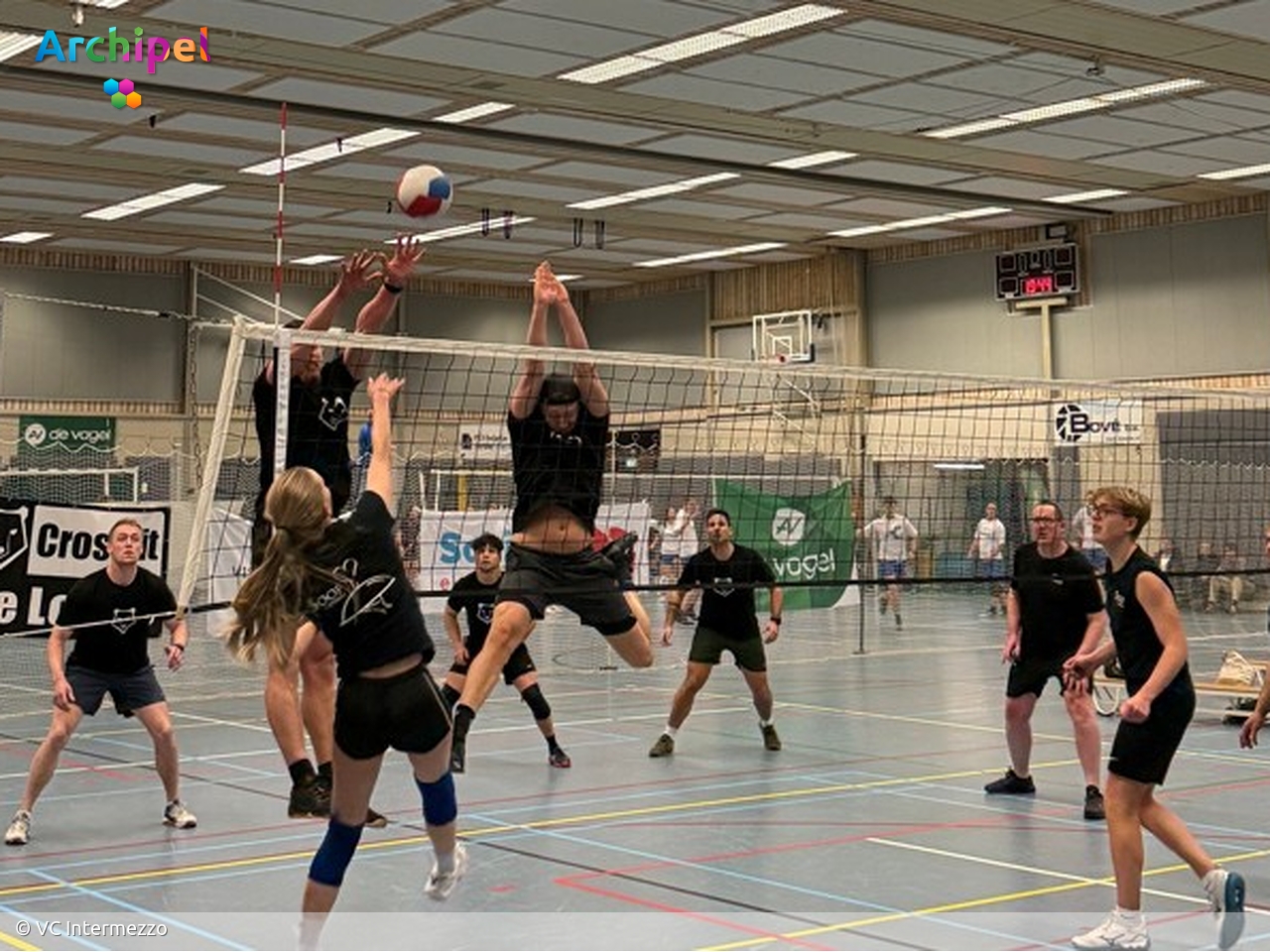 Recordeditie Fitr Bedrijven Volleybaltoernooi in De Staver - Sport Goeree-Overflakkee