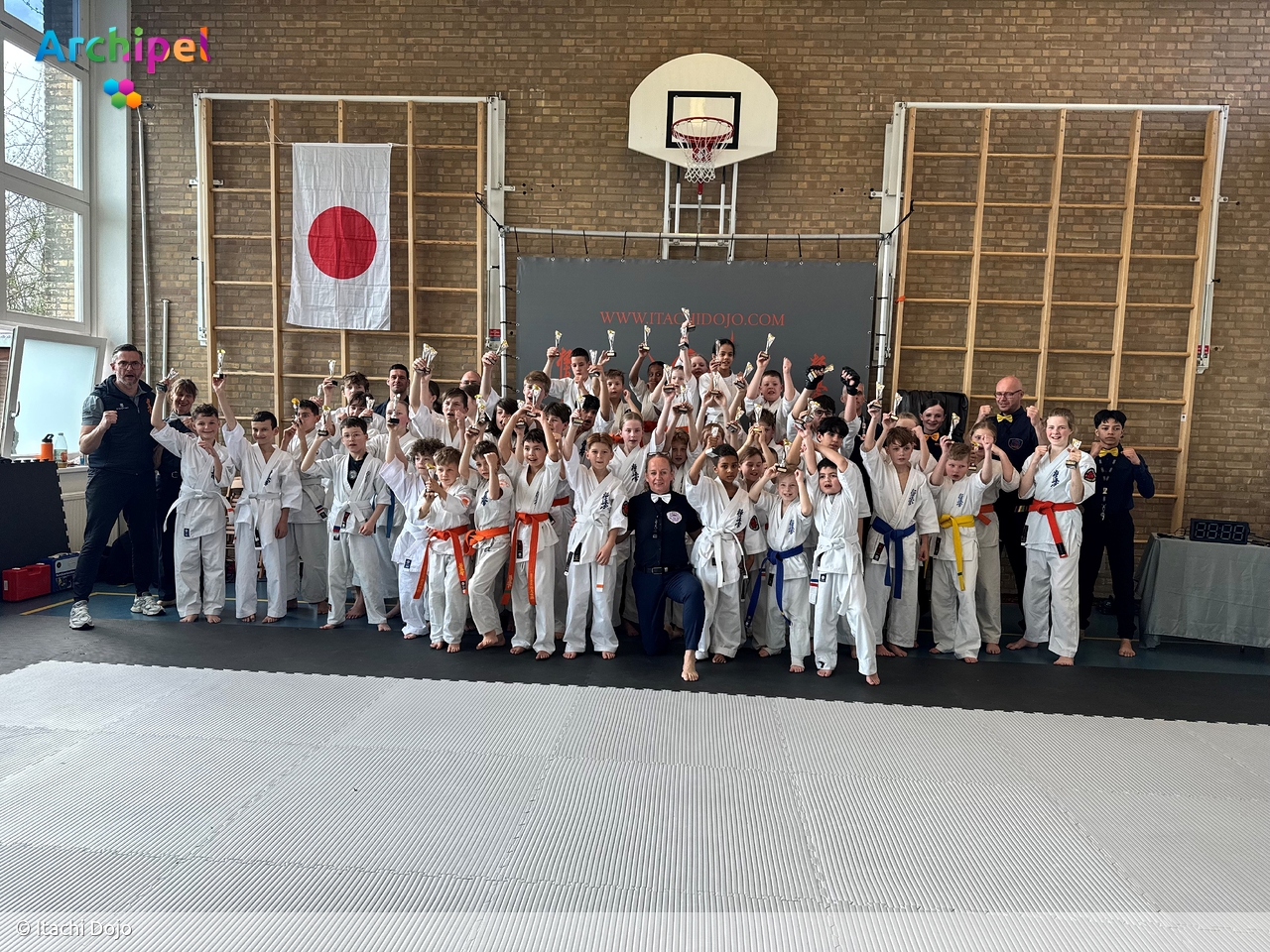 Scholentoernooi voor beginnende karateka's bij Itachi Dojo - Sport Goeree-Overflakkee