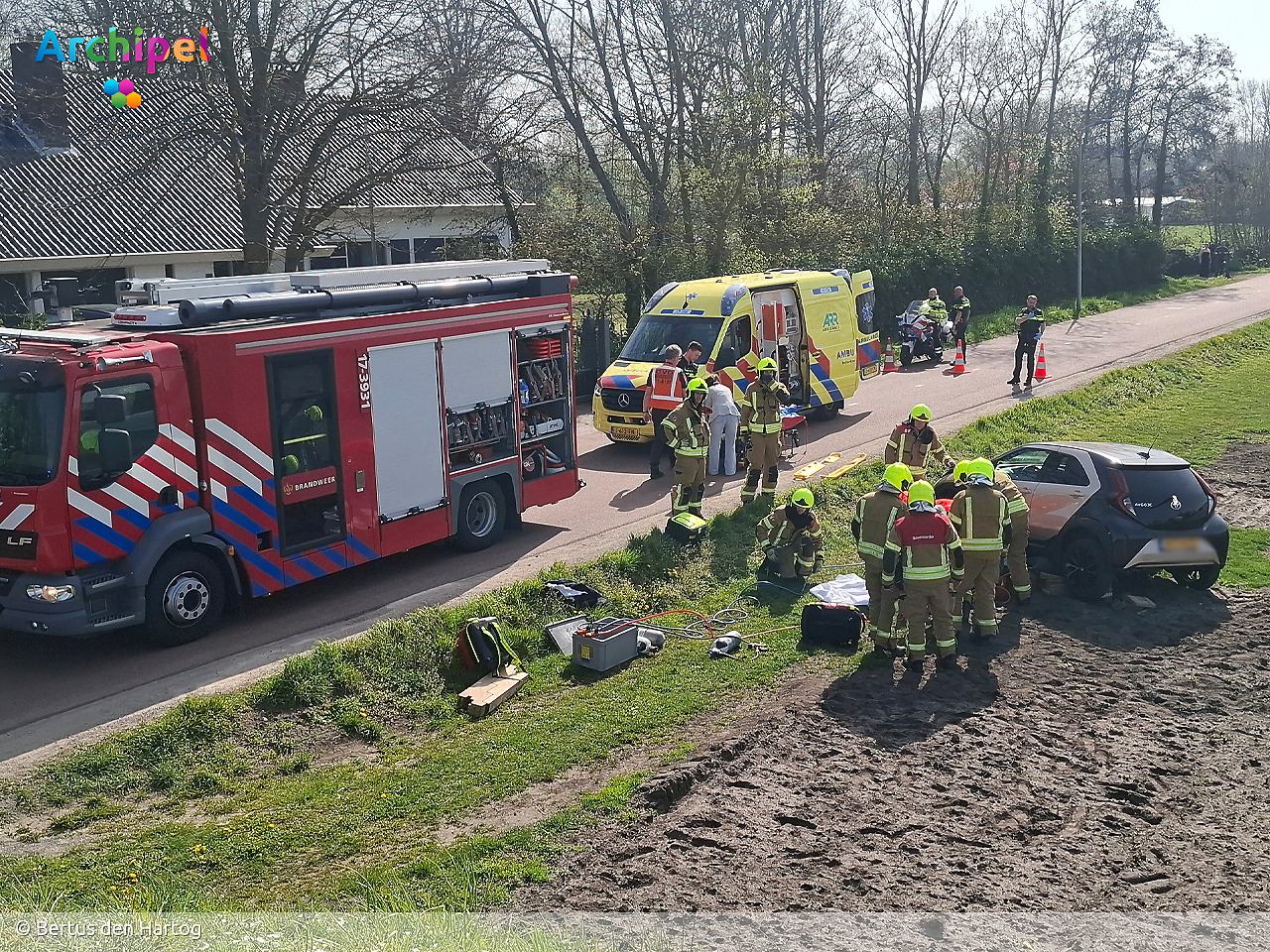 Bestuurder overreden door eigen auto in Ouddorp - FlakkeeNieuws Goeree-Overflakkee