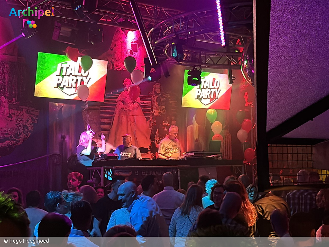 Italo Disco keert terug naar dansvloer in Dirksland - FlakkeeNieuws Goeree-Overflakkee