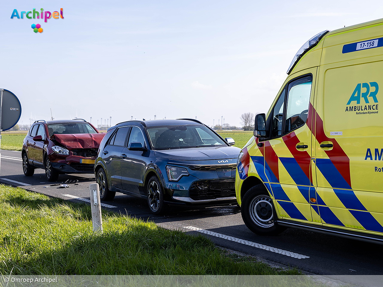 Foto behorende bij Drie voertuigen betrokken bij kettingbotsing op N215