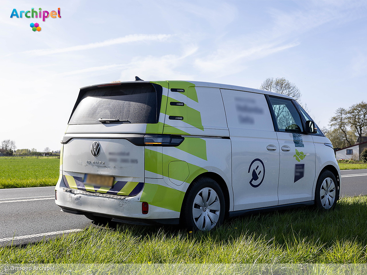 Foto behorende bij Drie voertuigen betrokken bij kettingbotsing op N215