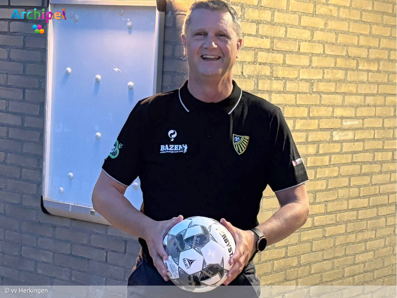 Herkingen '55 en trainer Denis Steijn toch uit elkaar na een seizoen - Sport Goeree-Overflakkee
