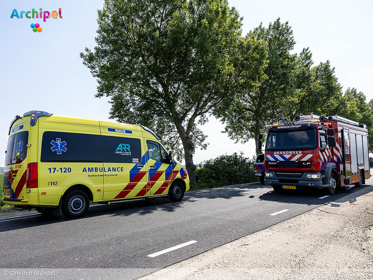 Foto behorende bij Bestelbus belandt van Oudelandsedijk bij Dirksland