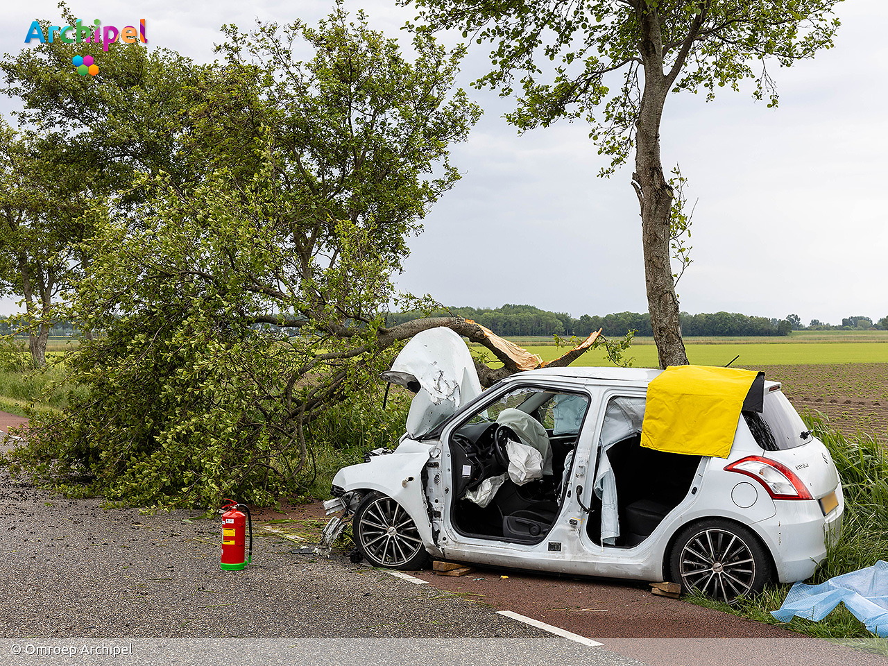 Foto behorende bij Brandweer bevrijdt slachtoffer na ongeval op Plaatweg