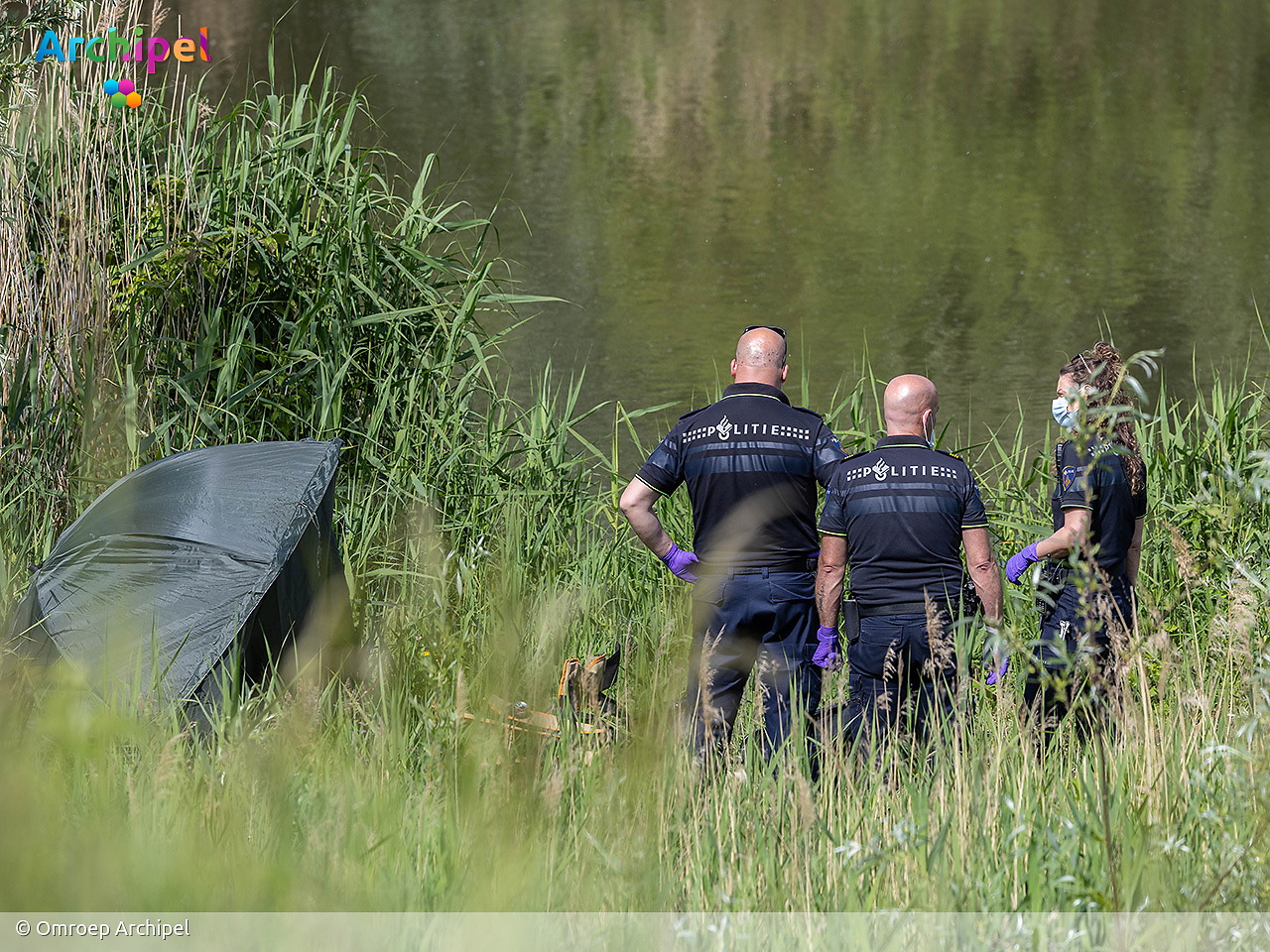 Foto behorende bij Levenloos lichaam aangetroffen in water bij Ooltgensplaat