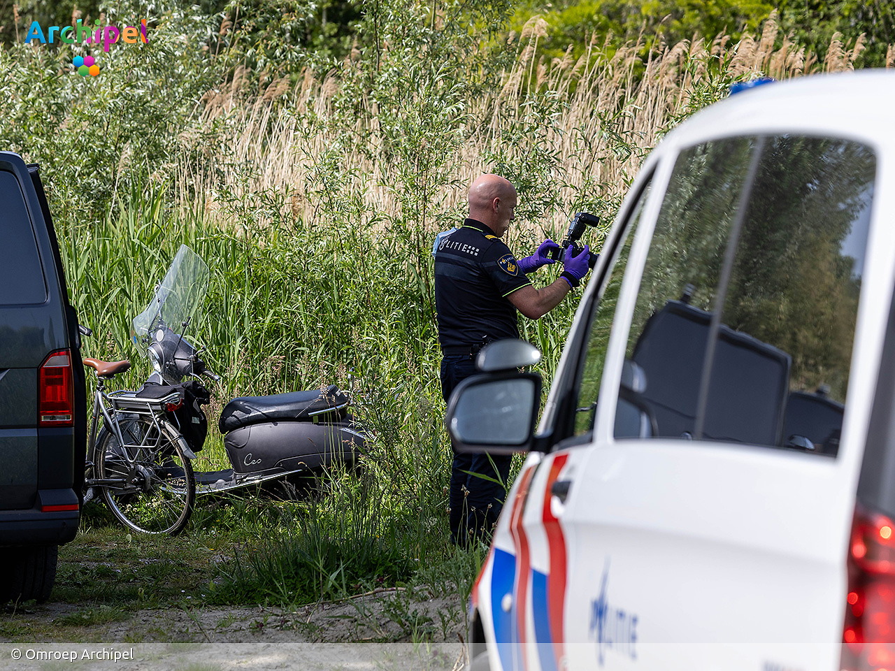 Foto behorende bij Levenloos lichaam aangetroffen in water bij Ooltgensplaat