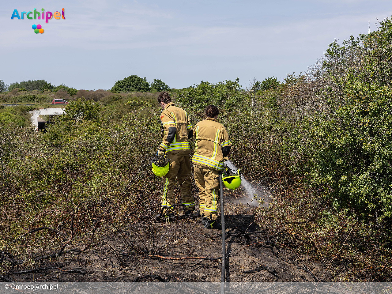 Foto behorende bij Snelle inzet voorkomt uitbreiding natuurbrand in Ouddorp