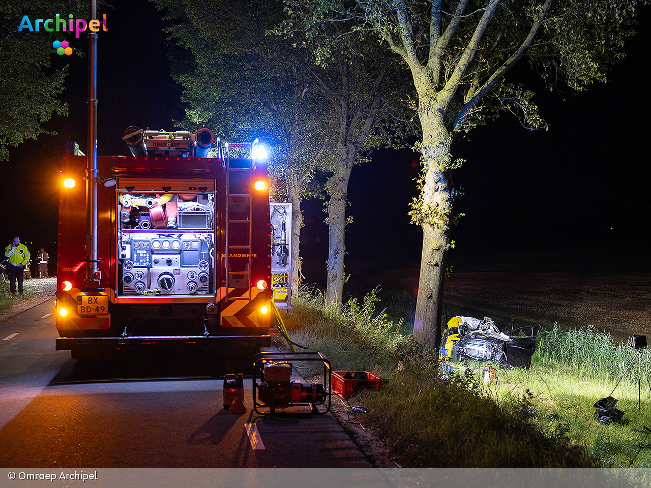 Foto behorende bij Twee personen overleden, één zwaargewond bij eenzijdig ongeval