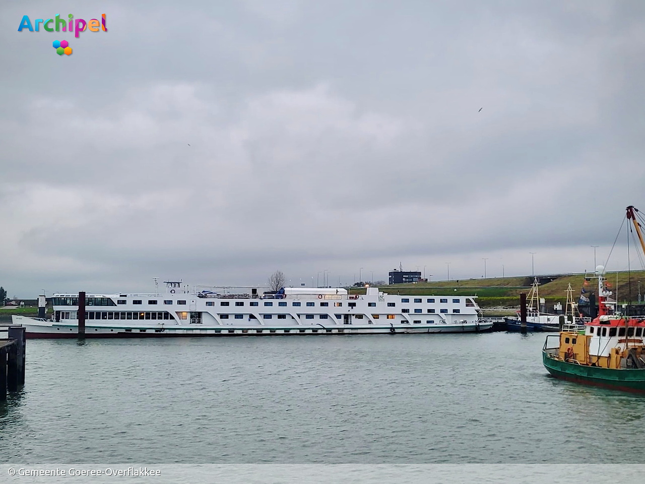 Asielopvang op schip in Stellendam met twee jaar verlengd - FlakkeeNieuws Goeree-Overflakkee