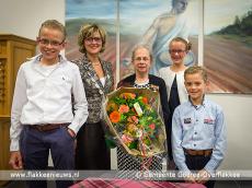 Foto behorende bij Mevrouw De Klerk-Vink ontvangt Koninklijke onderscheiding Foto behorende bij Mevrouw De Klerk-Vink ontvangt Koninklijke onderscheiding